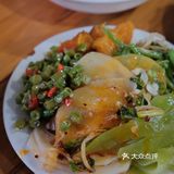 十几块钱随便吃，自己能装多少就装多少