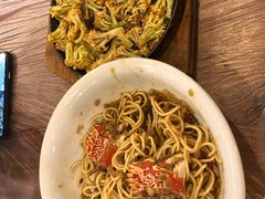 蟹脚热干面-沈记烧烤海鲜(江汉二路店)