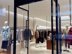 -王府井奥莱临潼小镇(临潼店)