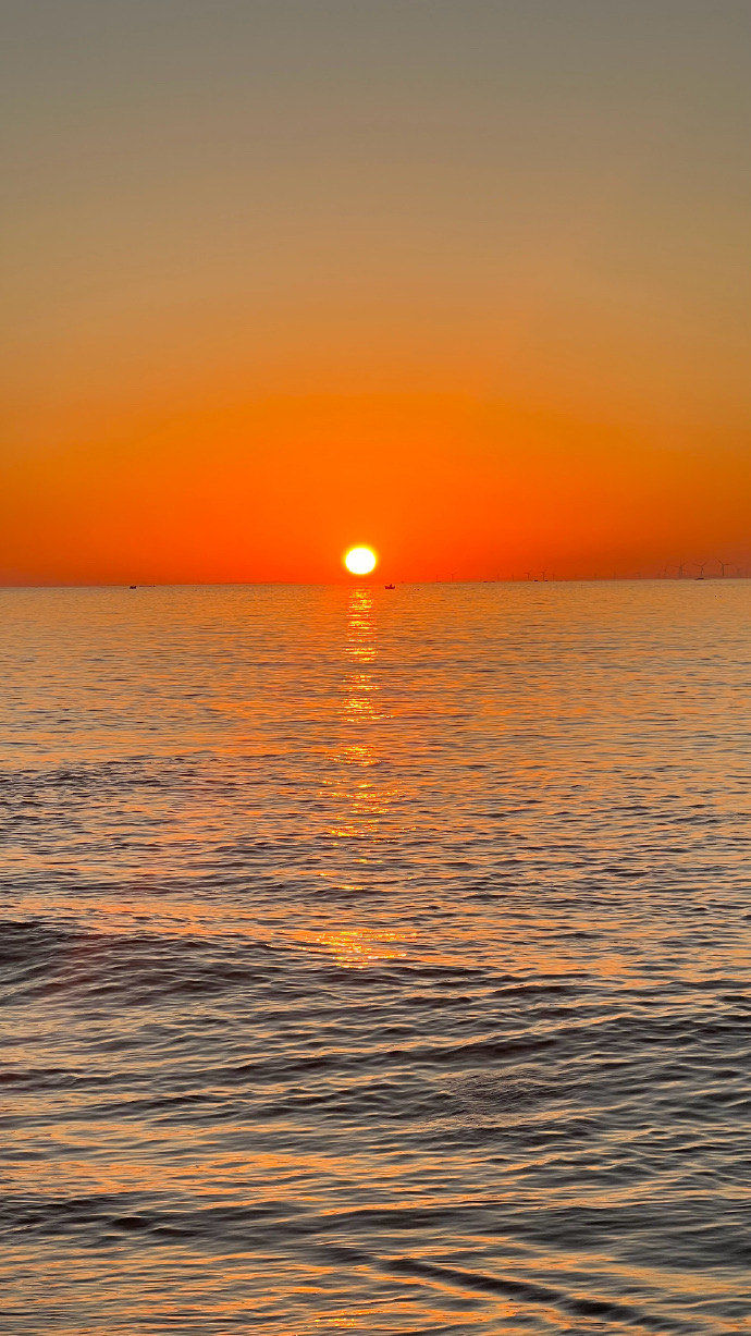 大海日落,温柔了岁月