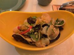 -润园四季椰子鸡火锅(卓越INTOWN店)