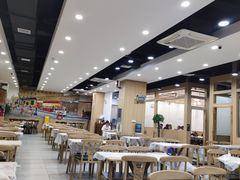 大堂-江城燕子大排档(江汉路步行街店)