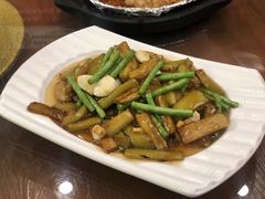 豆角恋上茄子-金陵后厨·南京菜(新街口秣陵路店)