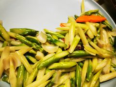 鲜芦笋百合爆羊肚菌-北京王府井希尔顿酒店·秦唐中餐厅Chynna