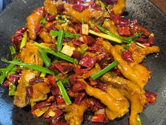 -曼听小寨海鲜烧烤·大连辣炒大王(盖州街店)