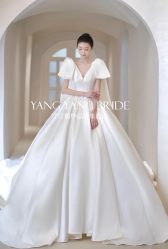 -洋洋婚纱品牌集合店