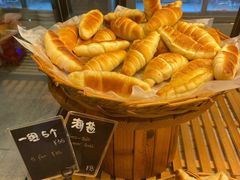 海盐面包-Dough&Joe团憩(瑞虹天地月亮湾店)