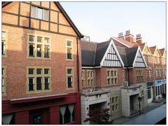 -钟书阁(松江泰晤士小镇店)