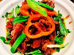 紫砂煨红烧羊肉-卯时·龙光雅宴·精致锡帮菜(惠山古镇店)