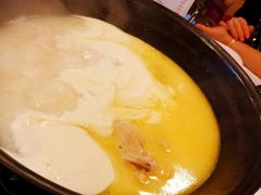 -鲜入围煮花胶鸡海鲜火锅