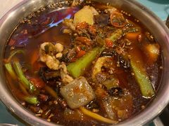 -鸿顺老铁锅美蛙鱼府(解放碑店)
