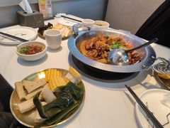 -鸡遇虾煲干锅火锅(小寨金莎店)