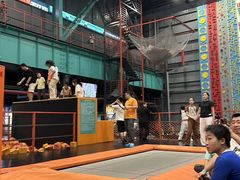 -极限PLAY运动娱乐新世界·团建派对潮玩休闲馆·室内蹦极高空游乐园
