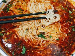 招牌骨汤牛肉面-西部马华清真兰州牛肉面·烧烤夜市(三里河店)