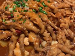 鸡爪煲-胖哥俩肉蟹煲(湖滨银泰in77店)
