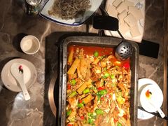 炭烧牛蛙香辣味泡锅-蛙来哒(汇一城黑金冠店)