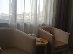 -雍村饭店(西安钟楼大差市地铁站店)