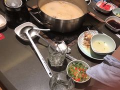 -捞王锅物料理(上海世茂广场店)