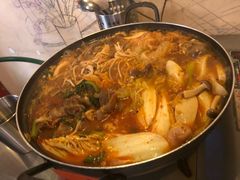 -MI WU FACTORY米屋美食工厂餐厅(绿地店)