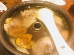 -云海肴·汽锅鸡·云南菜(天山百盛优客店)