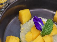 -Chom Cafe and Restaurant