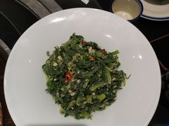 -挂旗柴锅鸡(蚌山区嘉年华店)