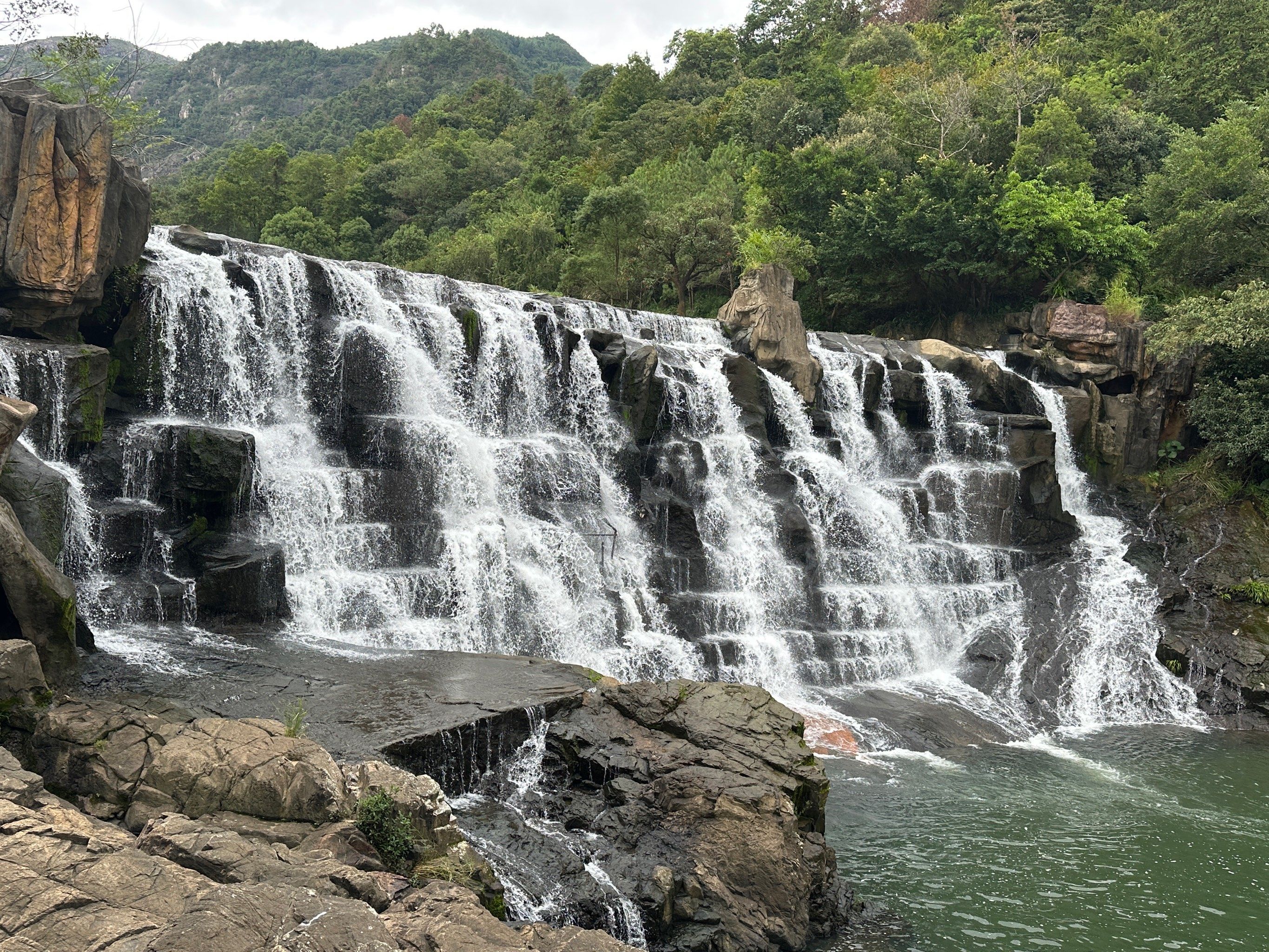 施陶河瀑布