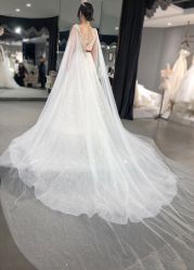 -艾米丽婚纱礼服