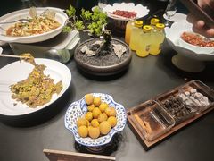 -忆江南·临江鱼馆