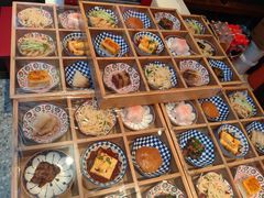 -阿瓦山寨·湘菜现炒·剁椒鱼头王(咸阳总店)
