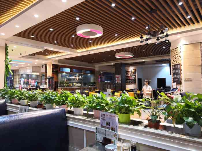尖东港式茶餐厅(横沥店)-"现在又多了一个吃饭下午茶宵夜的好地方了,.
