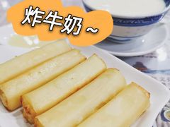 -周大娘牛乳(旧寨古村总店)