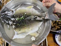 清蒸脘鱼-香竹农庄•传统竹筒饭(十年店)