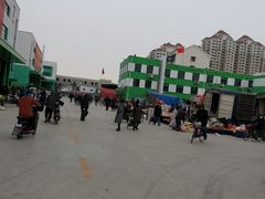 -何庄子阿米玛玛农产品批发市场