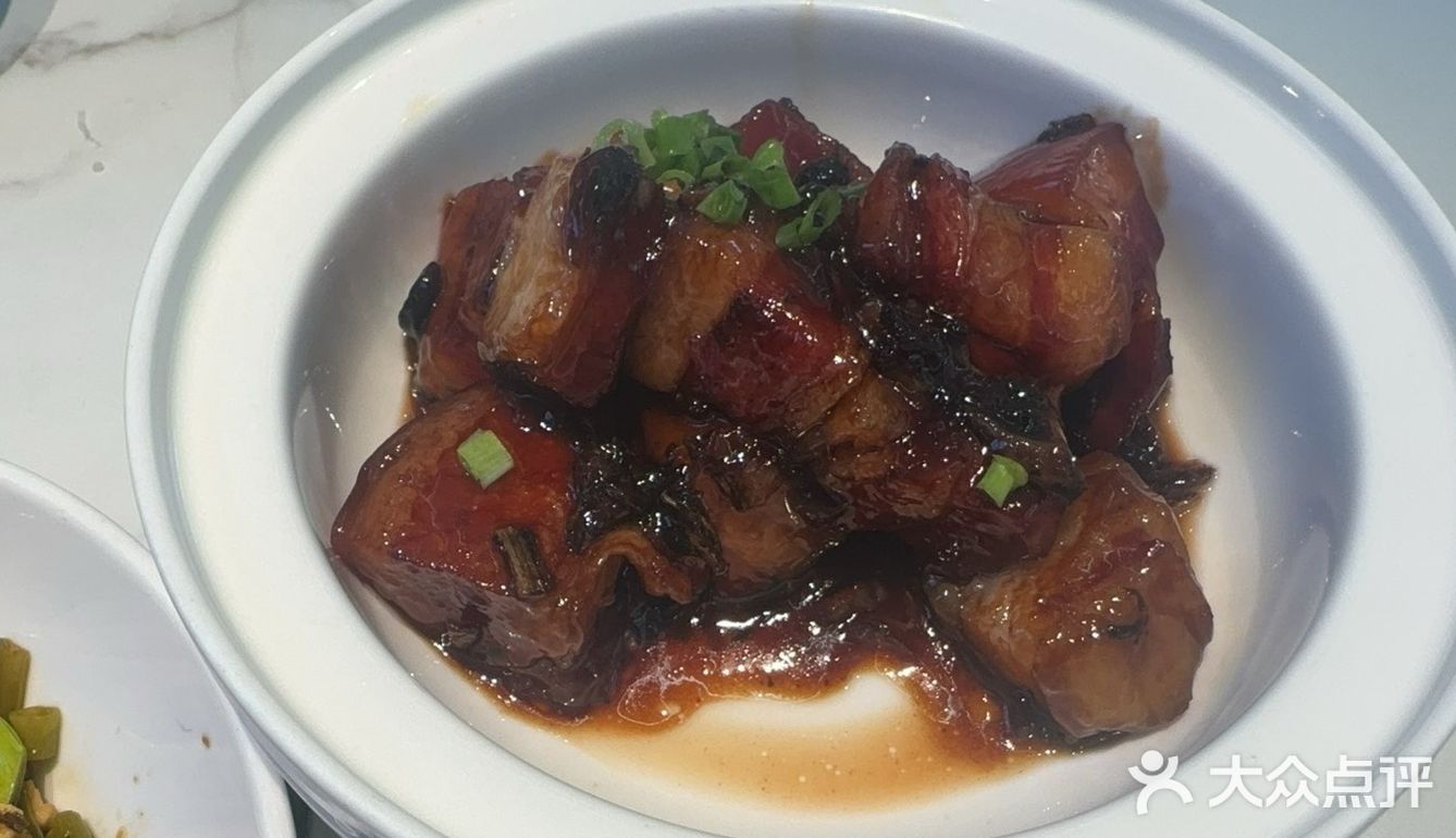 志铭家辣椒炒肉 红烧肉才是无敌好吃