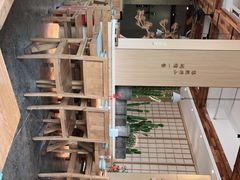 -蜜桃餐厅·伴山(湖滨商业街店)