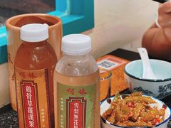 -何妹湿辣牛肉·粤式烧烤砂煲(桂雅路店)