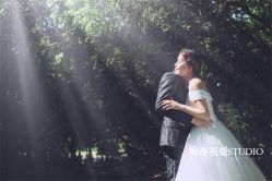 -巴黎婚纱摄影工作室