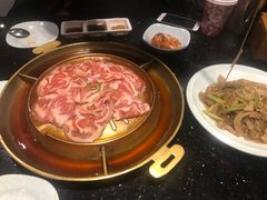 A级太阳卷-猪啊牛呀羊啊铜盘烤肉(正大广场店)