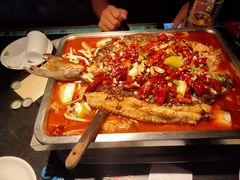 -鸣记脆皮烤鱼·海鲜烤鱼(三八广场店)