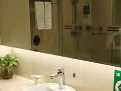 -创兴达酒店(深圳兴东地铁站店)