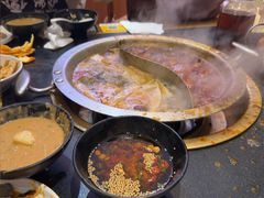 -沸炉重庆老火锅(军事博物馆店)