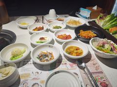 餐前小菜-本家韩国烤肉(青岛万象城店)