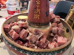 -毛辣果·贵州红酸汤牛肉火锅(西单店)
