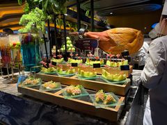 -雍容荟帝王蟹活龙虾展台自助(IFS黑金店)