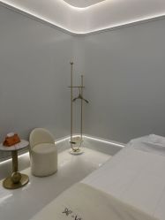 -苑苑vbeauty科技美容SPA