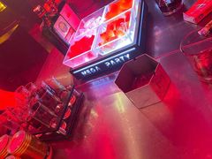 -MEGA PARTY CLUB
