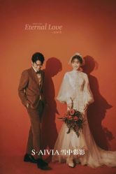 -雪中彩影婚纱摄影·微光艺术中心