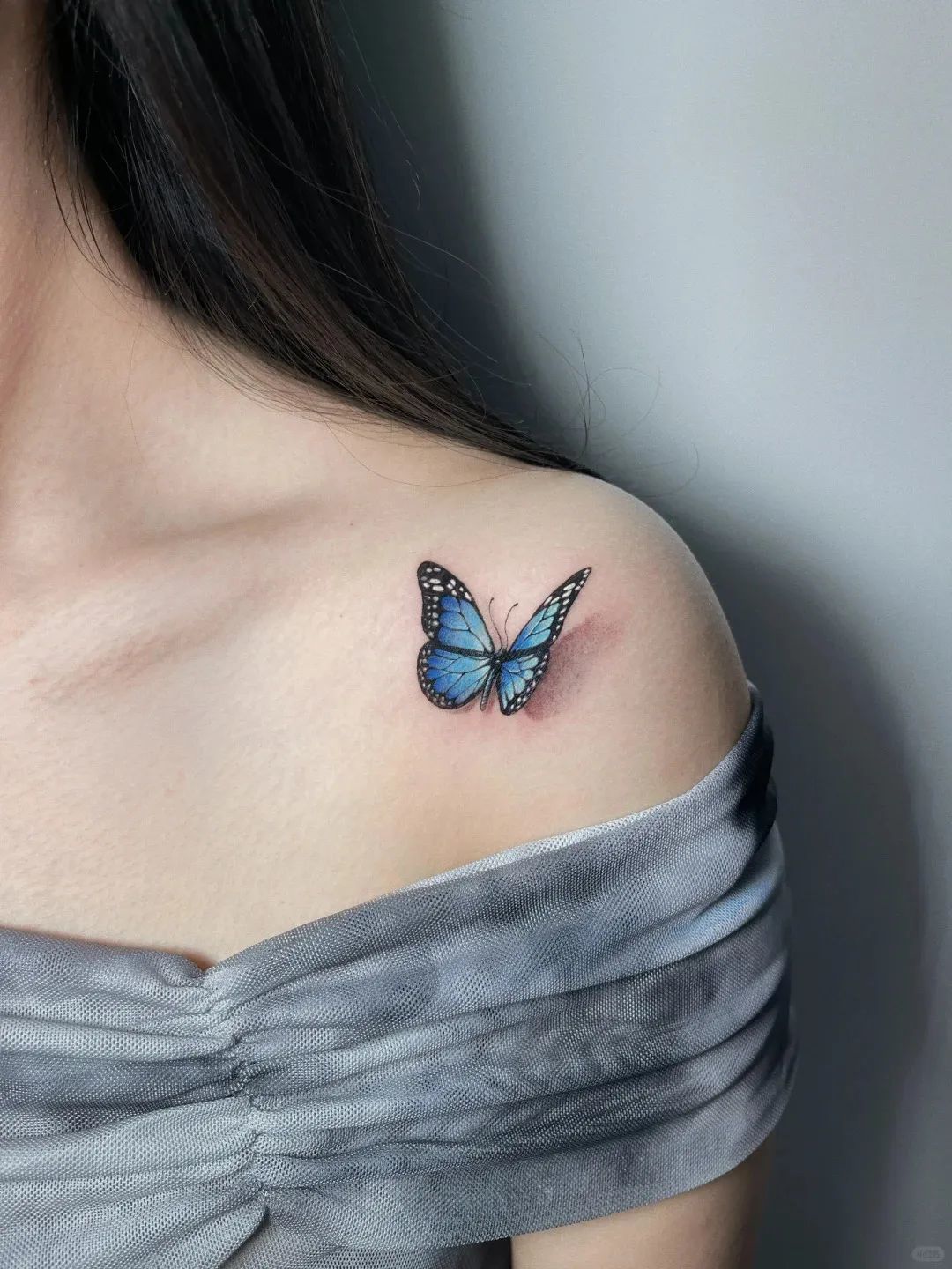 蝴蝶莲花纹身分享