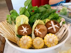 -捞神煲汤火锅(湖滨商业街店)